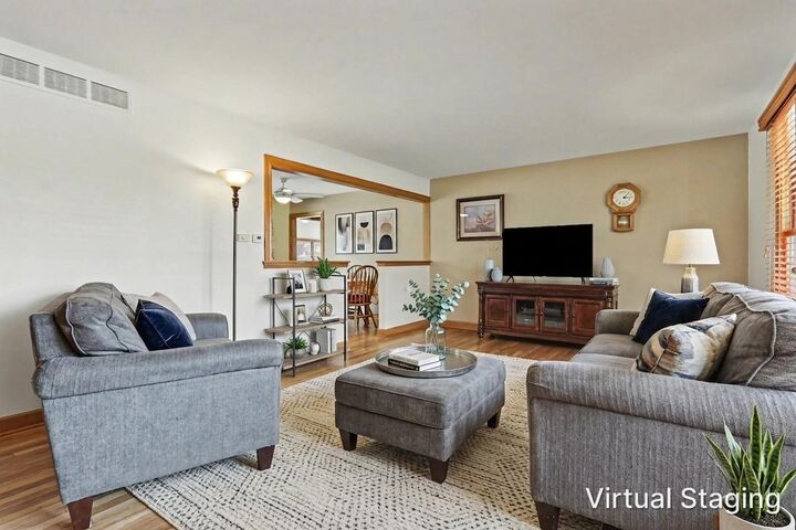 Property Photo:  