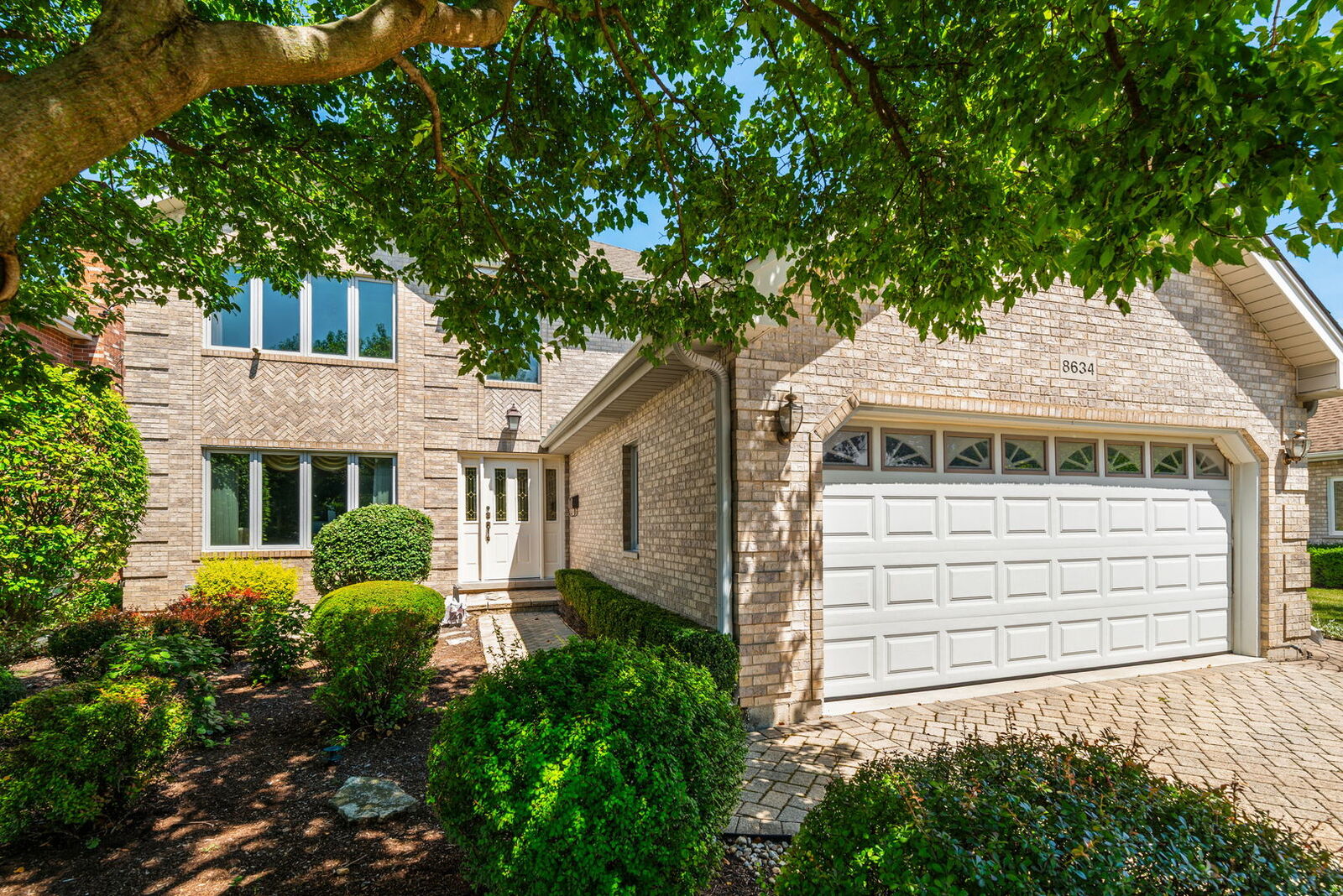 Property Photo: 8634 W Park Lane IL 60714