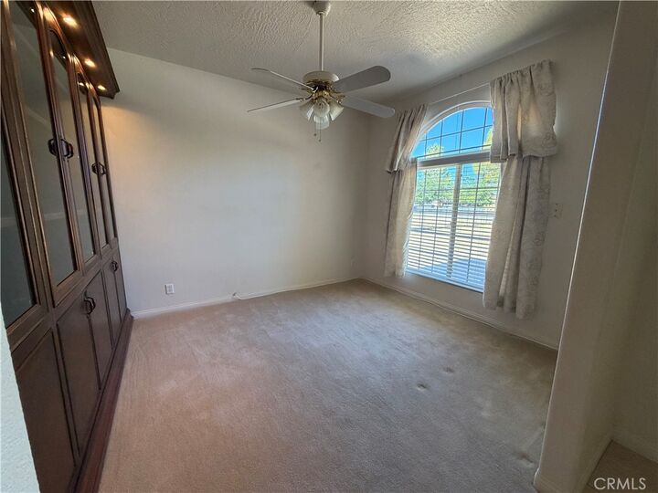Property Photo:  14125 Quinnault Rd  CA 92307 