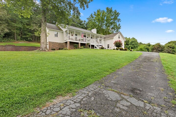 Property Photo:  2649 SW Varnell Road SW  TN 37311 