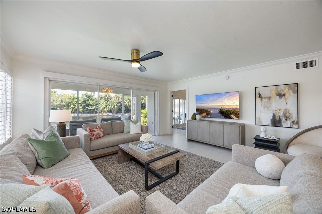 Property Photo:  6151 Pelican Bay Boulevard 27  FL 34108 