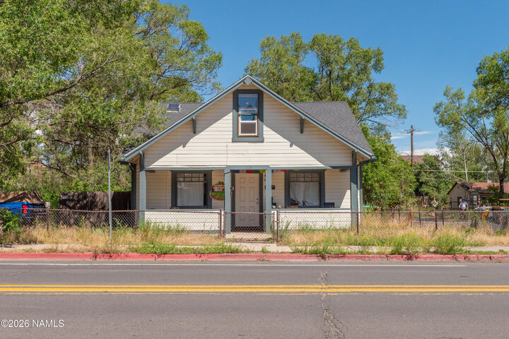 Property Photo:  324 S San Francisco Street  AZ 86001 