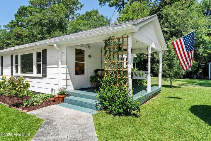 Property Photo: 602 E Wilmington Street NC 28425