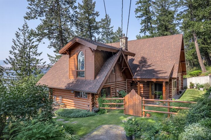 Property Photo: 40662 Acacia Lane MT 59860
