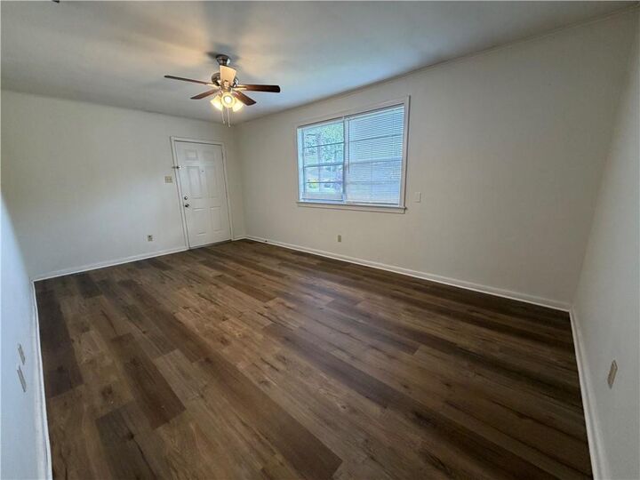 Property Photo:  723 Houma Boulevard  LA 70001 