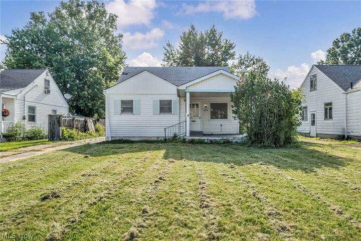 Property Photo:  1513 Maple Drive  OH 44052 