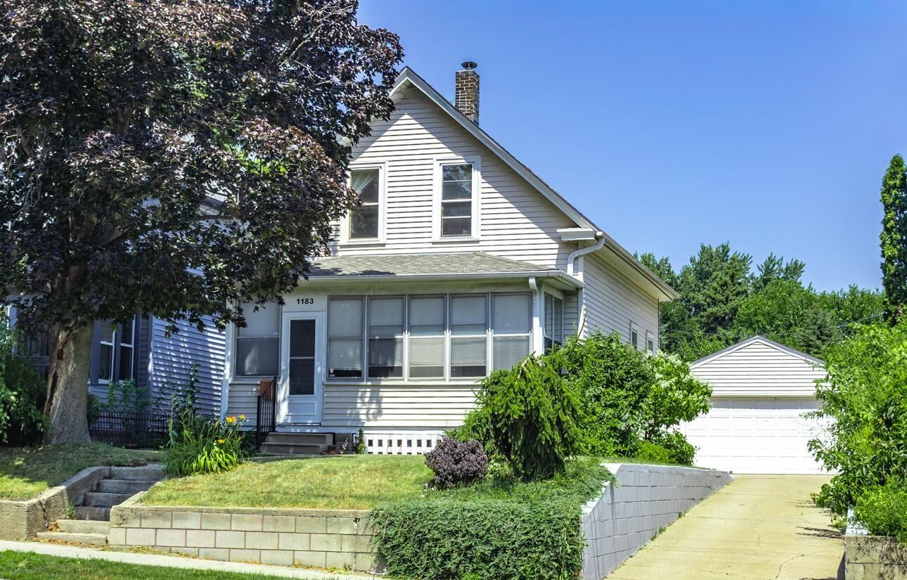Property Photo: 1183 Randolph Avenue MN 55105