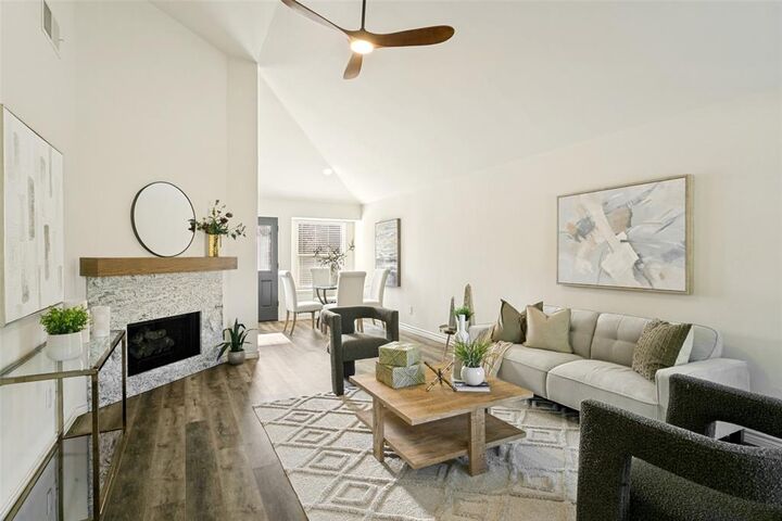 Property Photo:  2212 Silverthorn Lane  TX 75028 