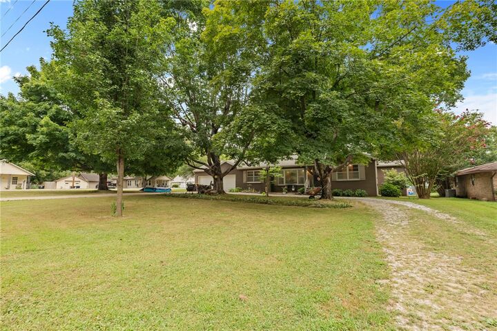 Property Photo: 624 Kelly Street AR 72601