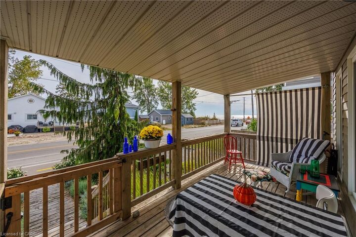 Property Photo: 26 Erie Boulevard ON N0E 1M0