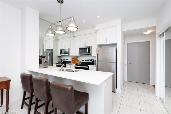 Property Photo: 16 Concord Place 528 ON L3M 0J1