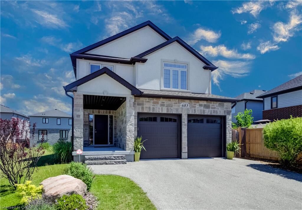 Property Photo: 683 Pelham Street ON N2K 0C2