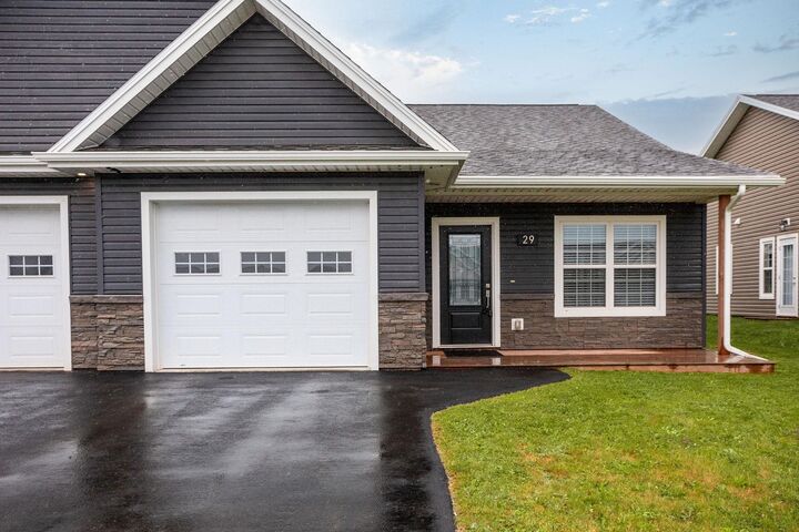 29 Alice Avenue — photo 1