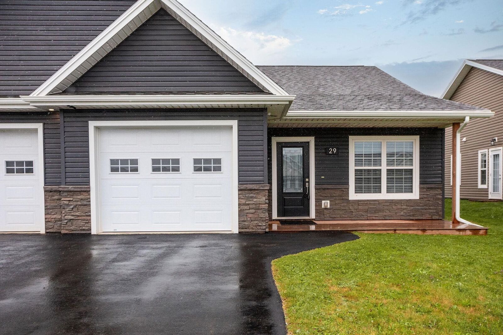 Property Photo:  29 Alice Avenue  PE C1C 0V1 