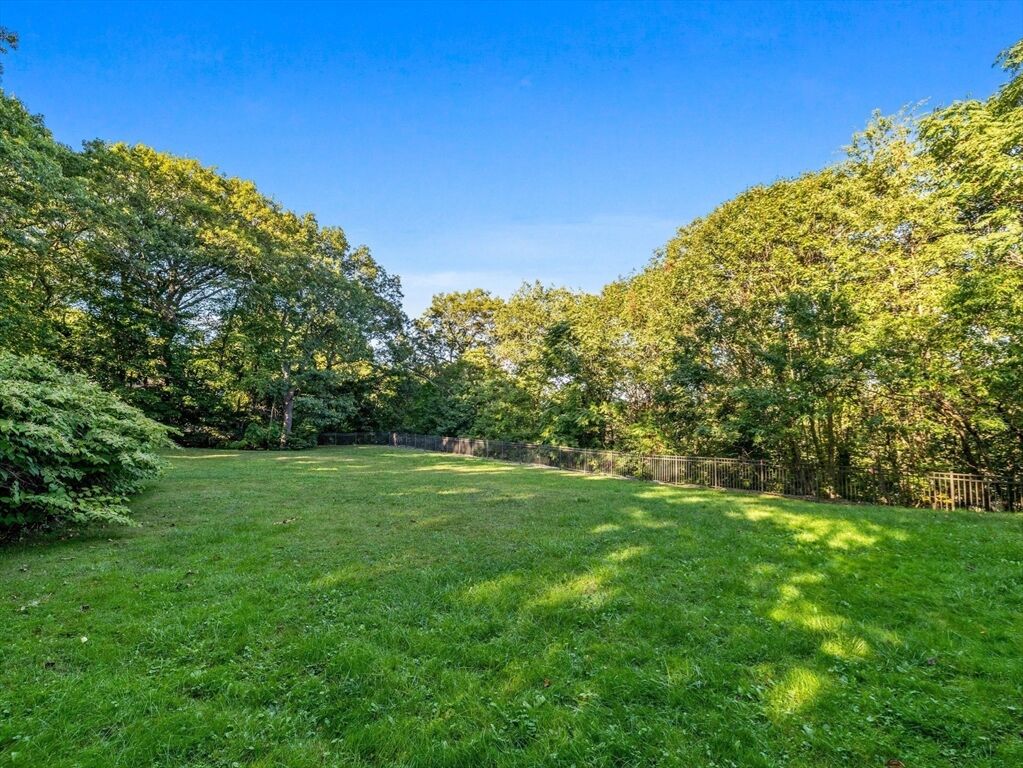 Property Photo:  33 Boulder Rd  MA 02481 