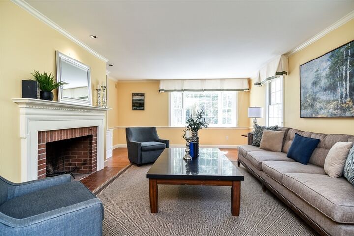 Property Photo:  9 Buttercup Ln  MA 02030 