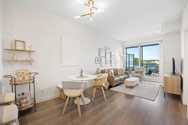 Property Photo: 301 10 Street NW 504 AB T2N 1V5