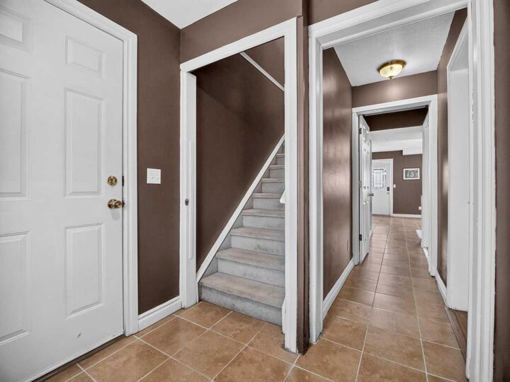 Property Photo: 285 Fresno Place NE AB T1Y 6Y3