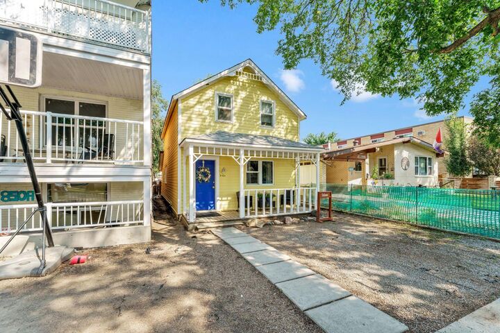 Property Photo: 856A Braemar Street SE AB T1A 0V5