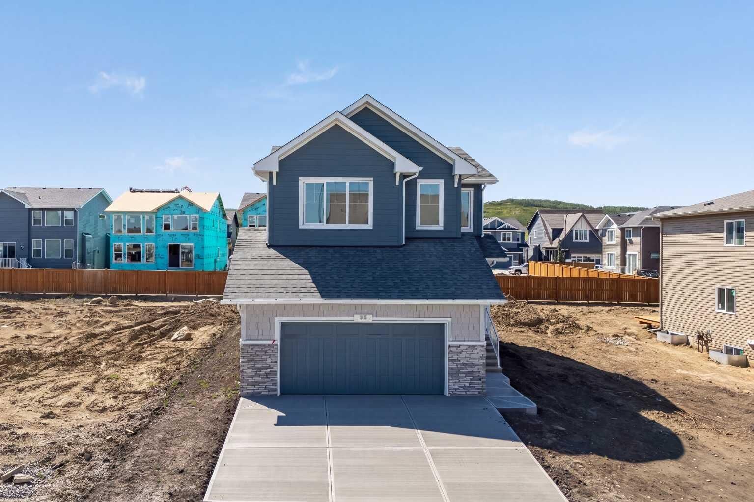 Property Photo: 35 Creekside Rise SW AB T3X 5V9
