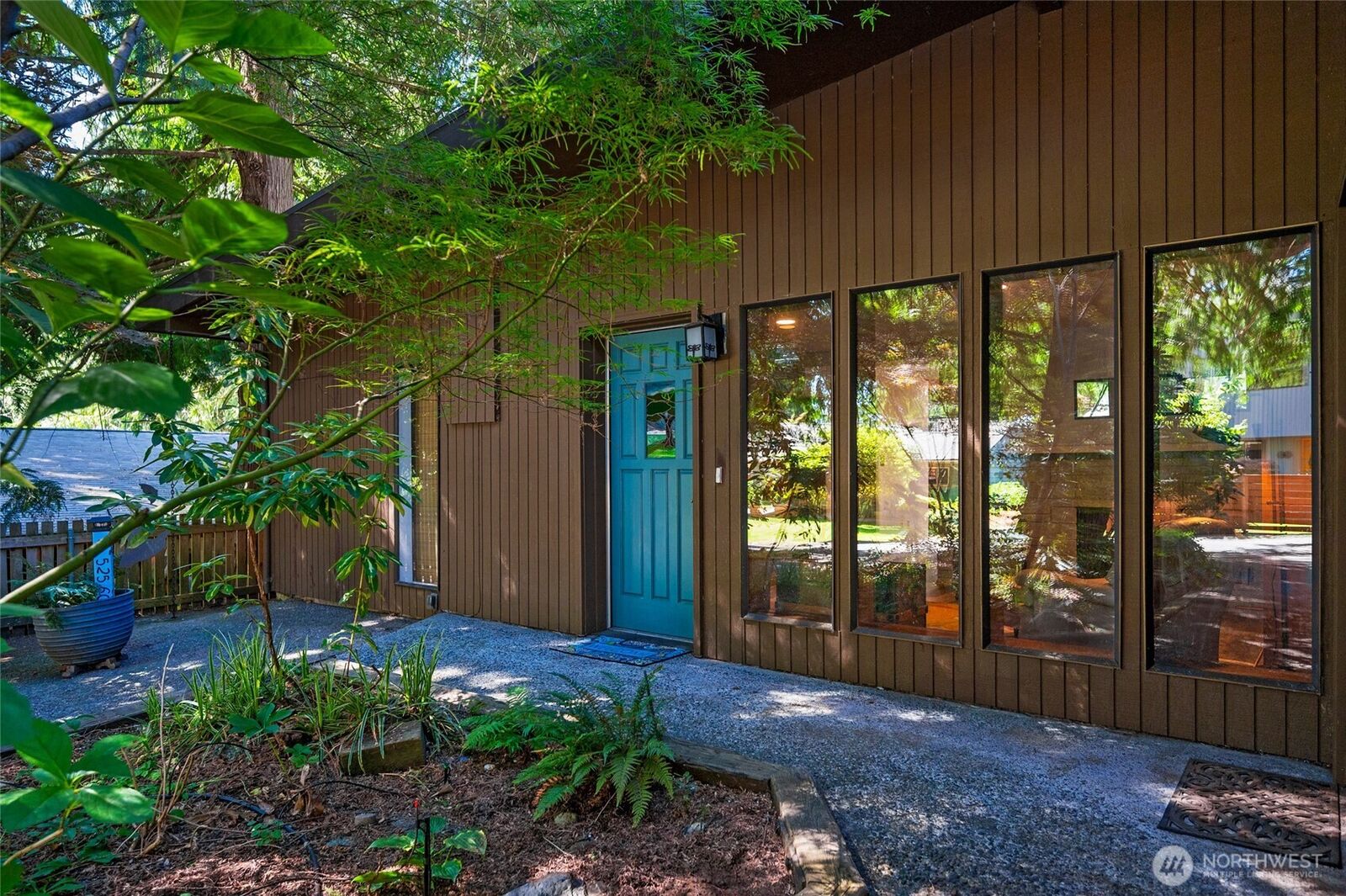Property Photo: 10733 Bartlett Avenue NE WA 98125