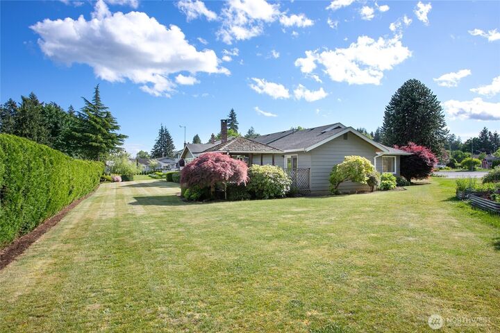 Property Photo:  508  17th Street  WA 98264 
