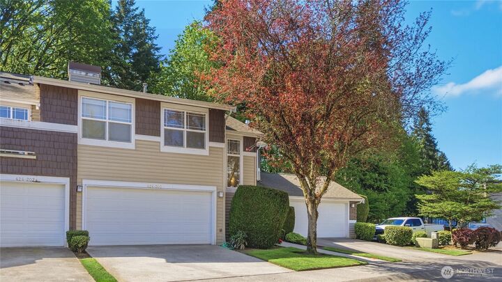 Property Photo:  424  228th Street SW H203  WA 98021 