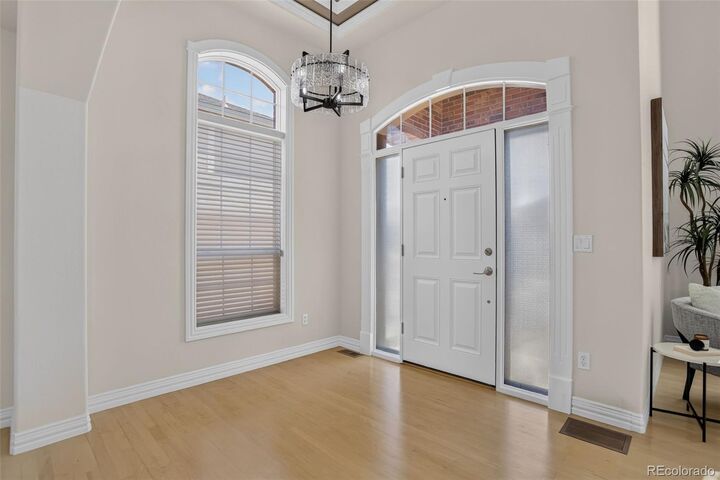 Property Photo:  9041 Kittiwake Street  CO 80126 