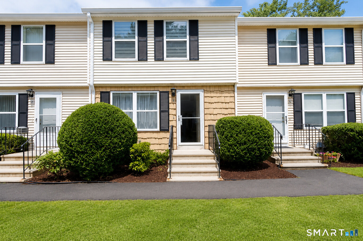 Property Photo: 4 Mulberry Lane 4 CT 06033