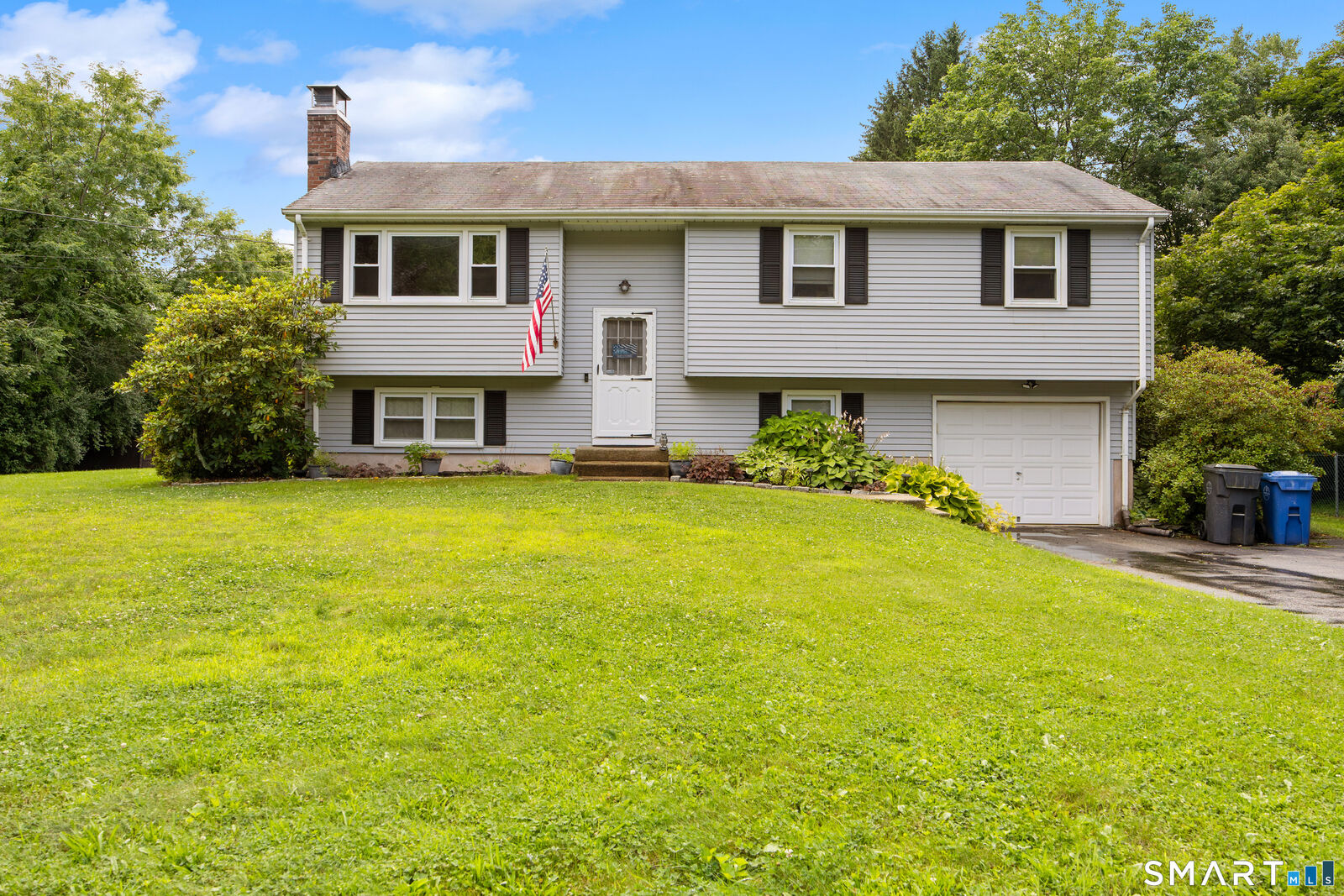 Property Photo: 32 Hickory Road CT 06415