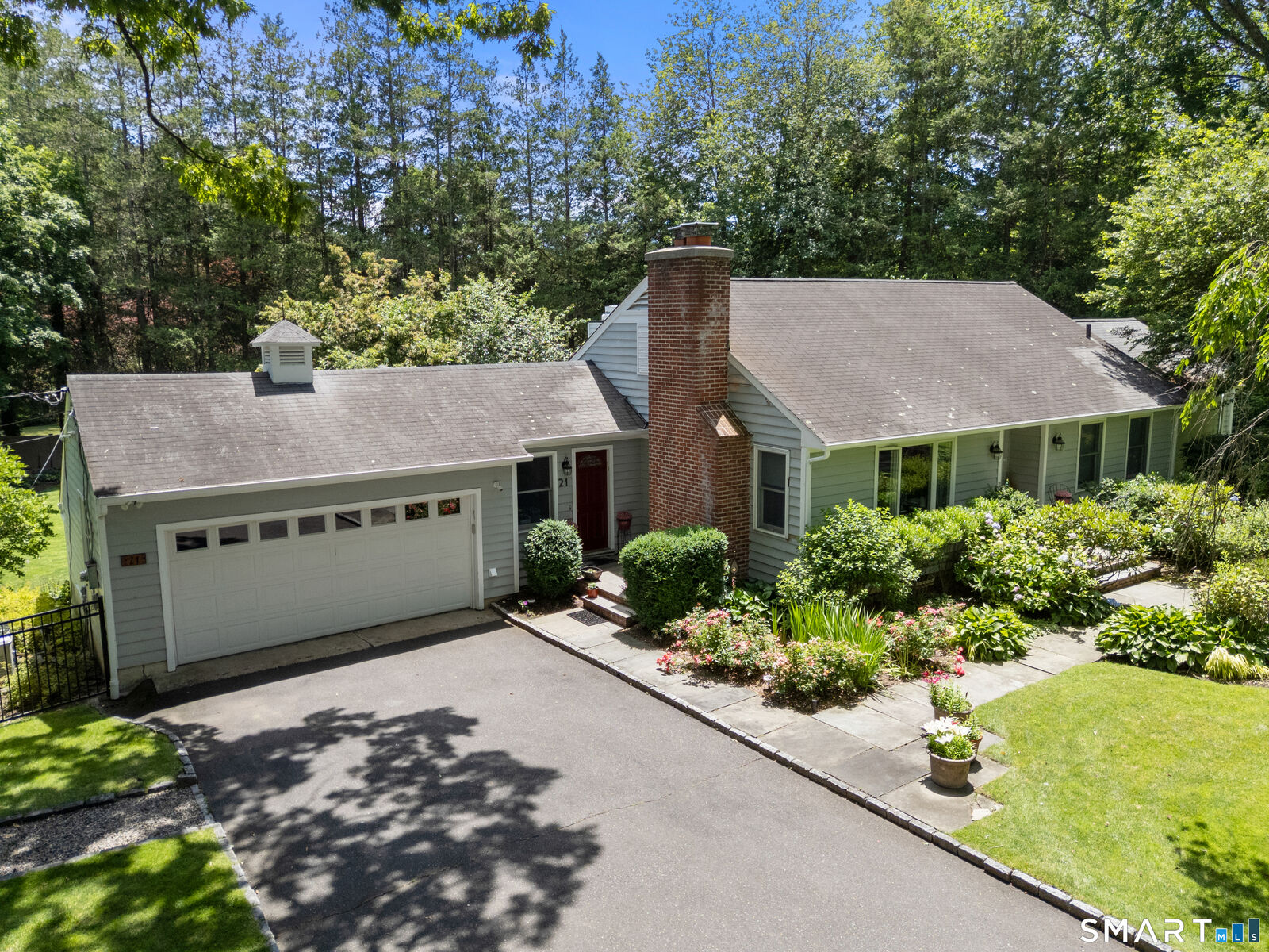 Property Photo: 21 Hampton Lane CT 06840