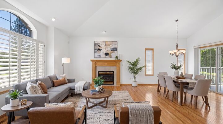 Property Photo: 7015 N East Bluff Ct WA 99208