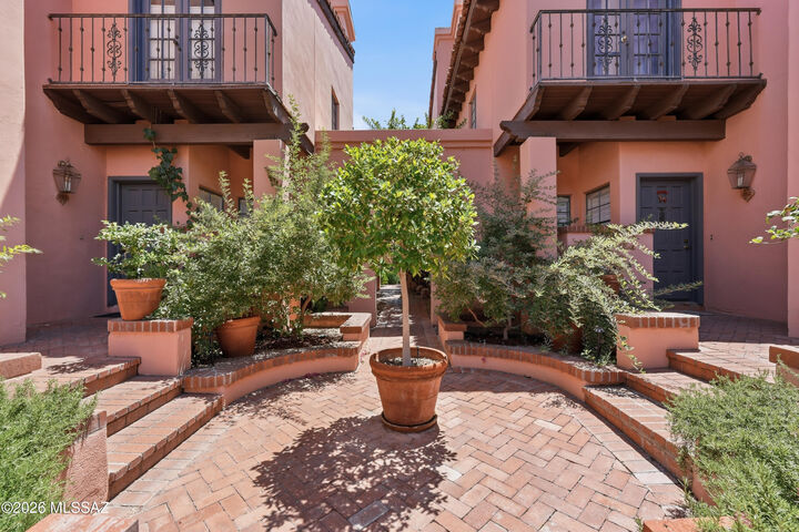 Property Photo: 3118 E 4th Street AZ 85716