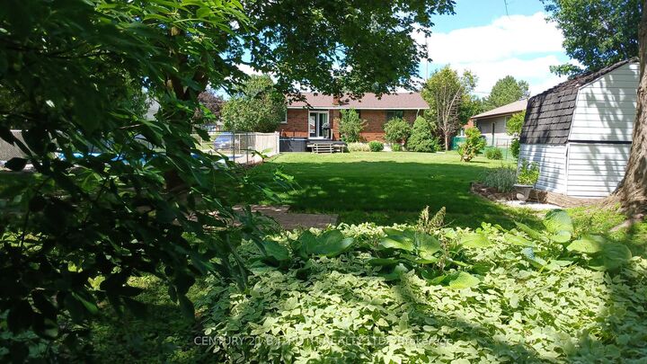 Property Photo: 2293 Victoria Street ON L9S 1J9