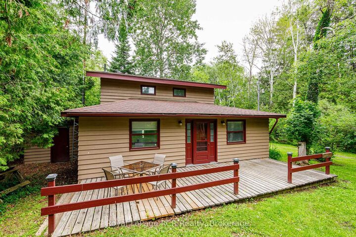 35 Georgian Manor Drive — photo 1