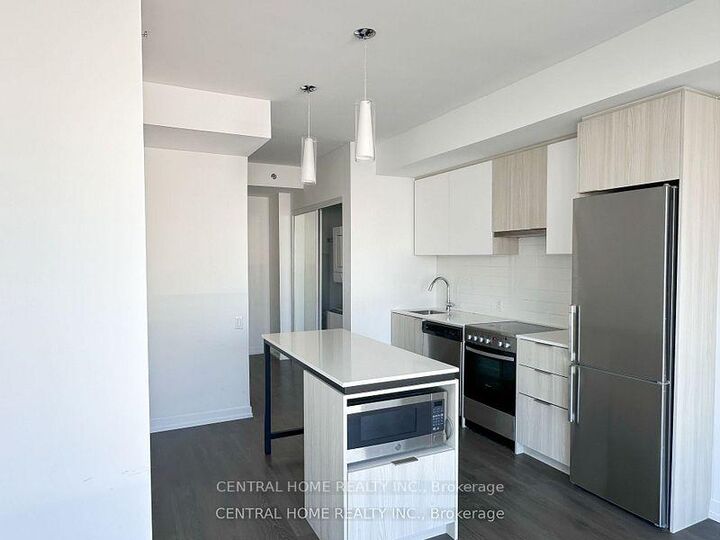 Property Photo: 203 College Street 806 ON M5T 1P9