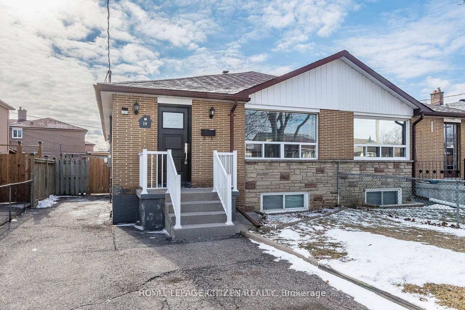 Property Photo: 19 Garfield Crescent ON L6V 1V7