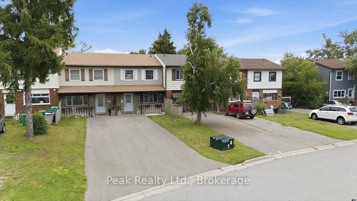 Property Photo: 1673 Applewood Crescent ON K9K 1N3