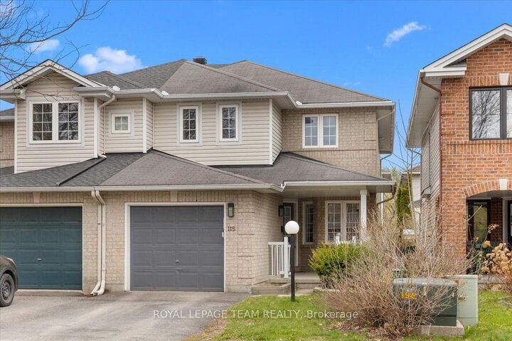 Property Photo: 115 Fairlop Way ON K2J 5B6