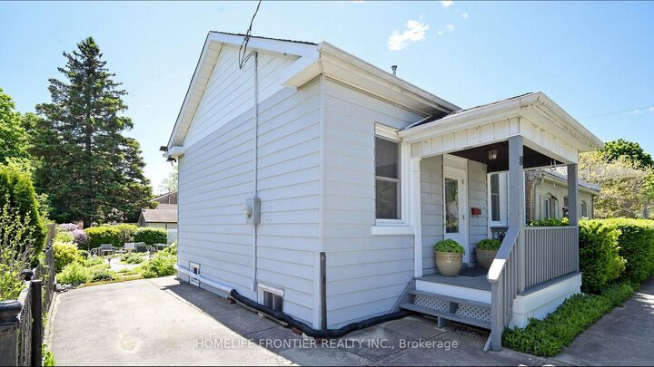 Property Photo: 81 Richmond Street ON N3T 3Y7