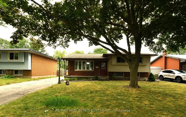 37 Ebury Crescent — photo 1