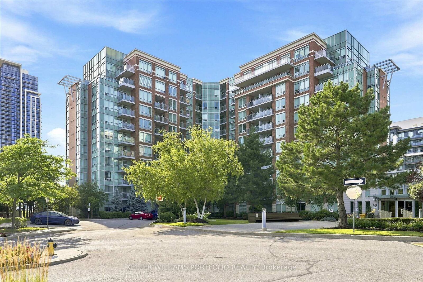 Property Photo:  48 Suncrest Boulevard 607  ON L3T 7Y5 