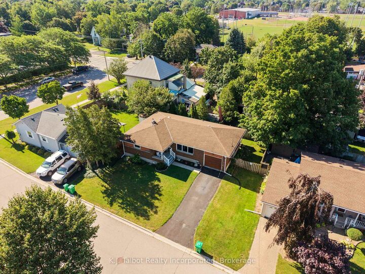 Property Photo: 85 Picton Street W ON N7A 2C4