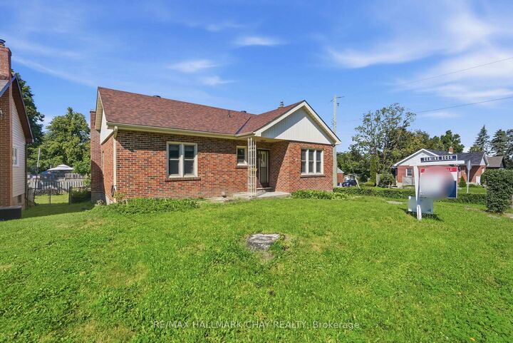 Property Photo:  174 St Vincent Street  ON L4M 3Z2 