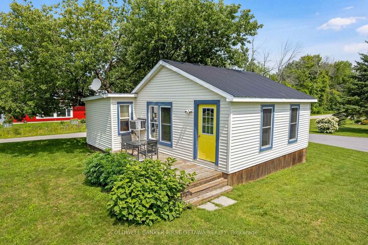 Property Photo: 127 Rose Mac Drive ON K0G 1W0