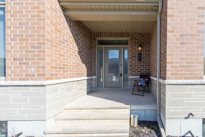 Property Photo:  55 Athabaska Drive  ON K8N 0T1 