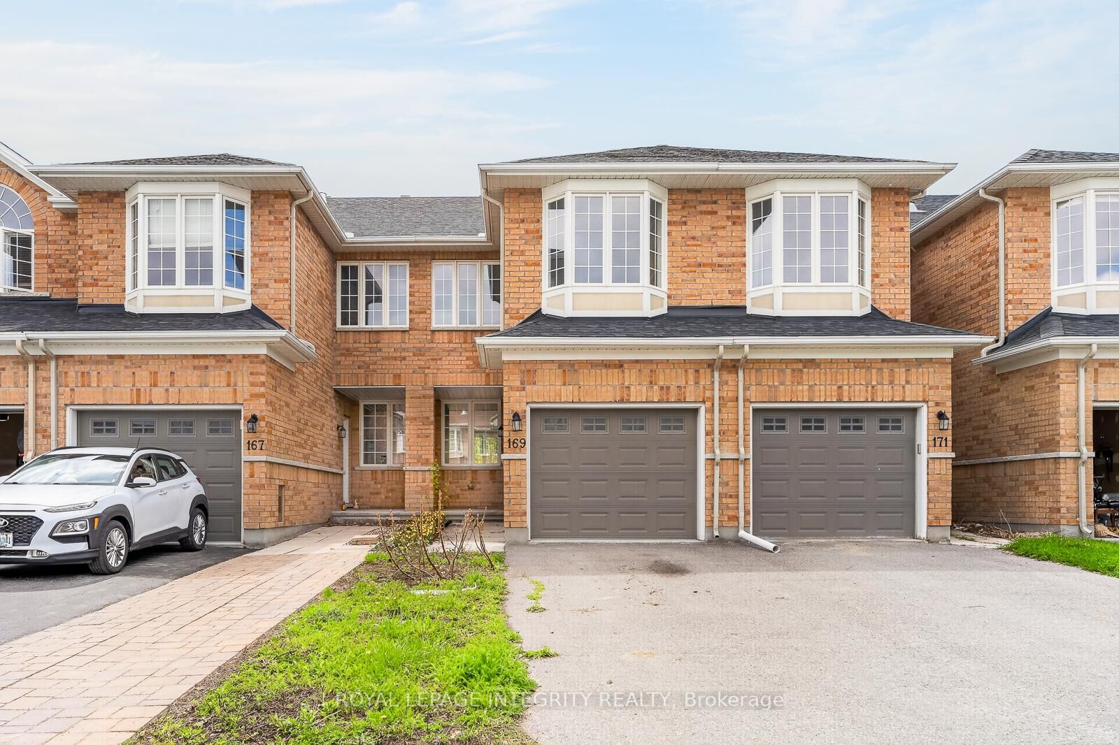 Photo de la propriété: 169 Desmond Trudeau Drive ON K7S 0H1