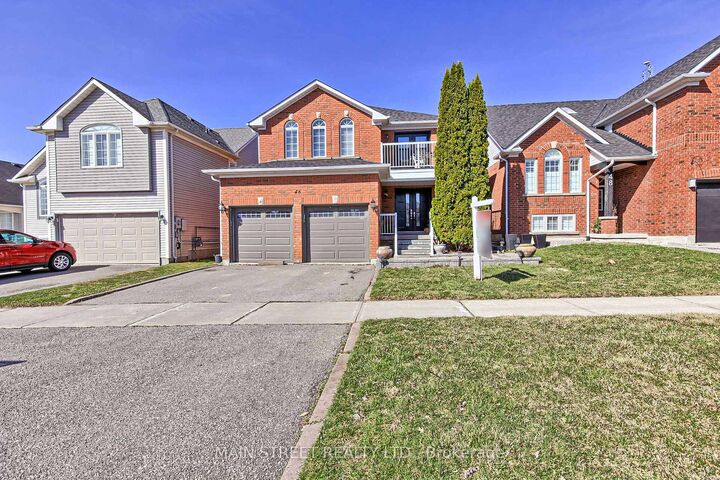 46 Silverstone Crescent — photo 1
