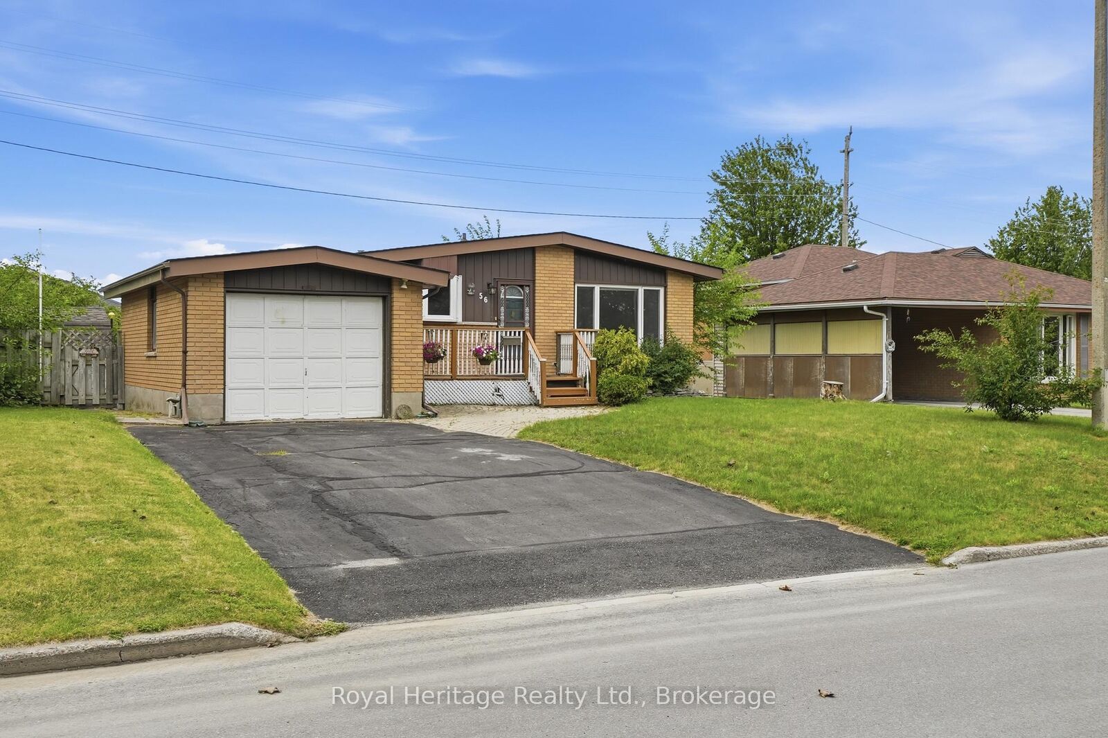 Property Photo:  56 Fifth Avenue  ON K8V 5P3 