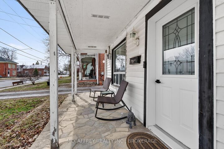 Property Photo: 427 Thomas Street ON K0K 1X0